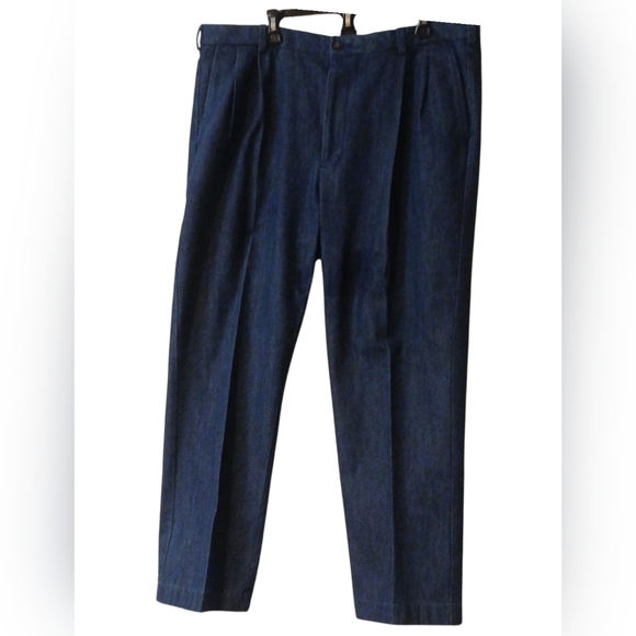 Roundtree & Yorke -NWOT Stright Leg Jeans, Front Pockets,Buttoned Back W-40/L-30 - Picture 2 of 10